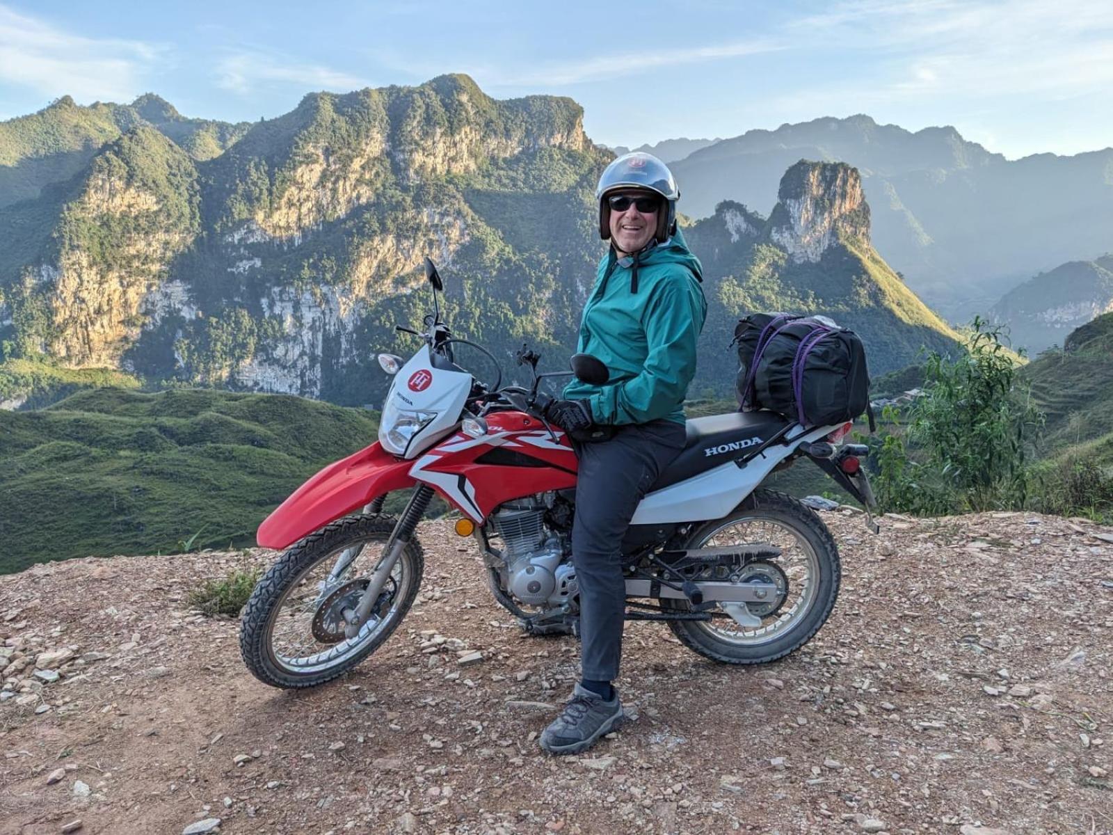 Hang Thuong Hostel - Motorbikes And Tour Хазянг Экстерьер фото